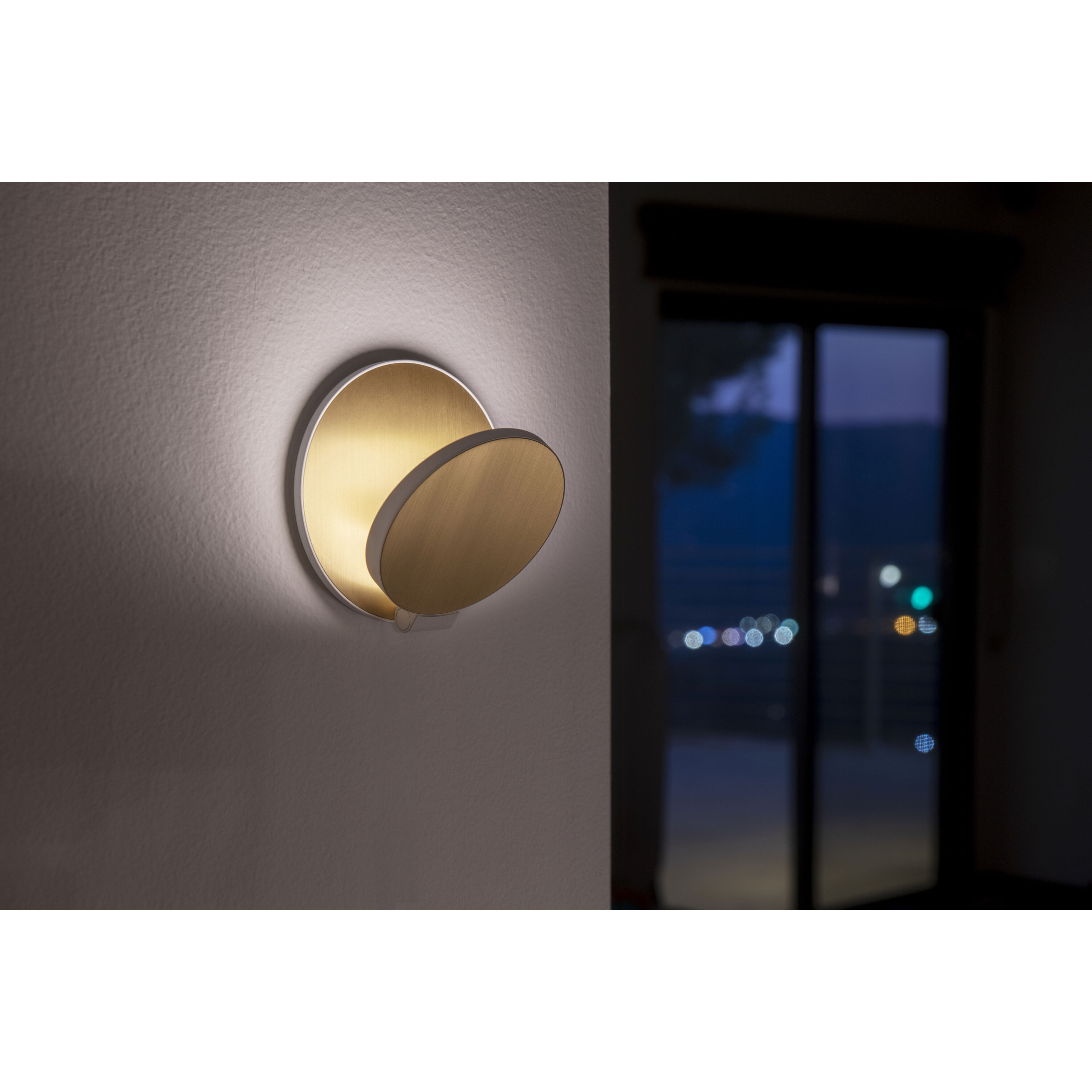 Gravy LED 4 inch Matte White with White Oak Wall Sconce Wall Light, Plug-in